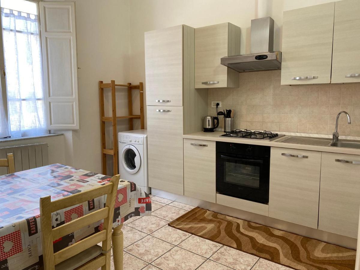 Viatoris' Apartment Πίζα Εξωτερικό φωτογραφία