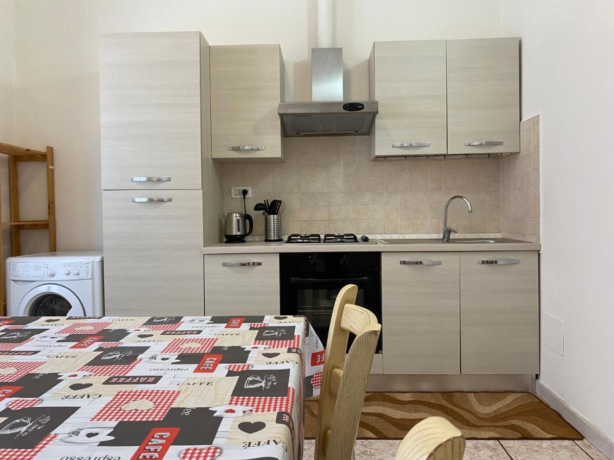 Viatoris' Apartment Πίζα Εξωτερικό φωτογραφία